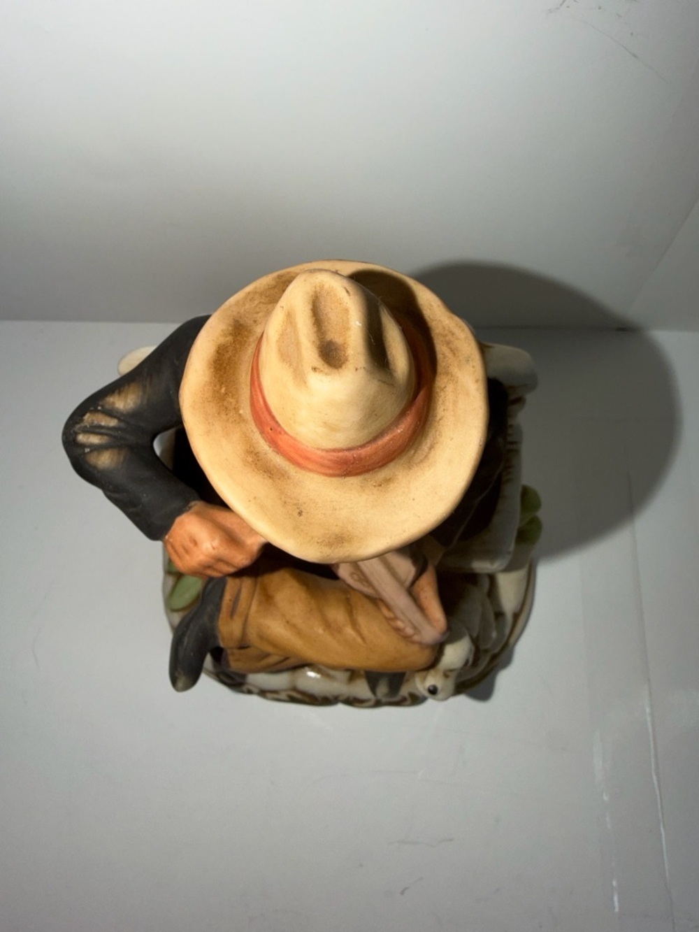 Vintage Porcelain Old Man Playing Fiddle Figurine with Dog on Bench - Picture 3 of 9